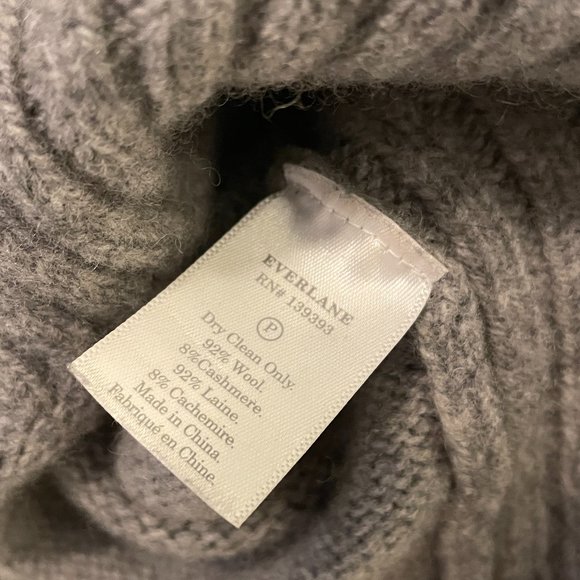 Everlane Wool and Cashmere Blend Sweater - Small - Picture 2 of 4